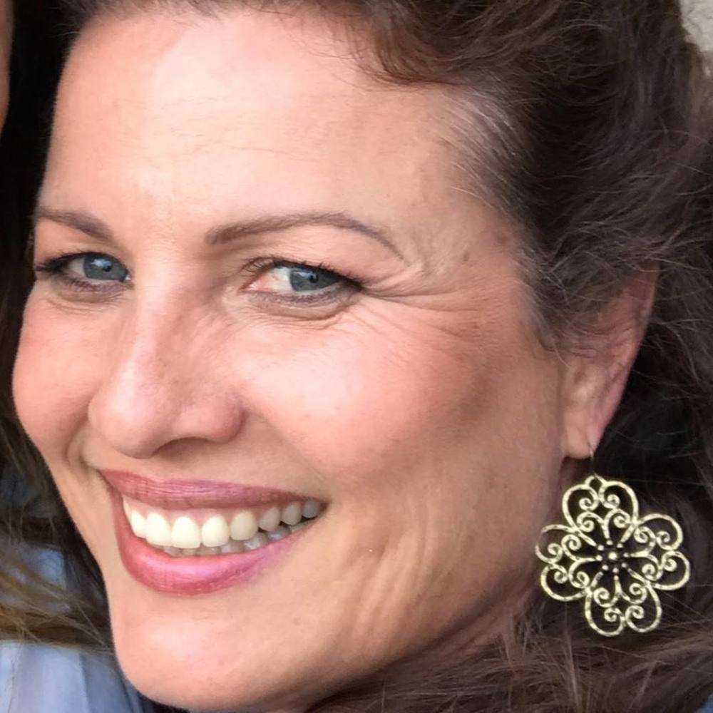 Meet your Posher, Esther